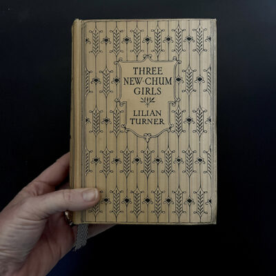 CHUM GIRLS 1910